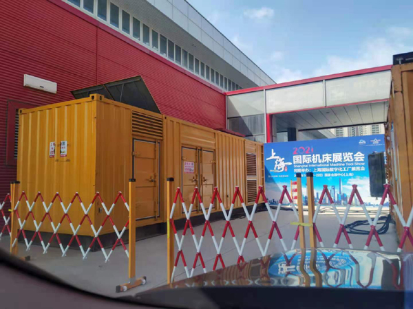 柳北发电车出租-发电机无电压或电压太低怎么办？
