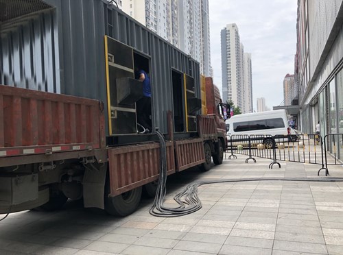 柳北柴油发电机空气滤清器在不同季节的更换周期是否有差异？